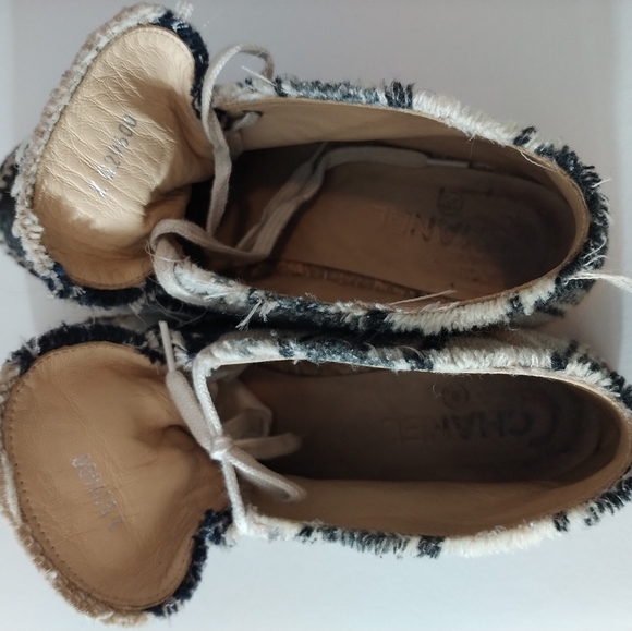 Chanel Espadrilles high tops - Picture 13 of 16